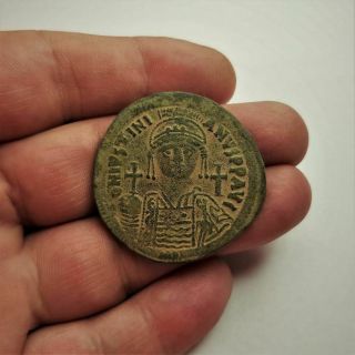 Ancient Justinian I,  Ae Follis.  Constantinople.  527 - 565 Ad.