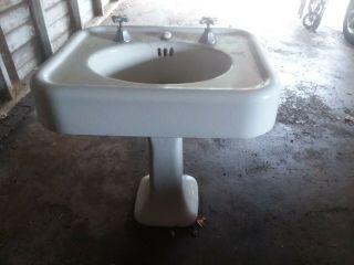 1920s Cast Iron White Pedestal Bathroom Sink