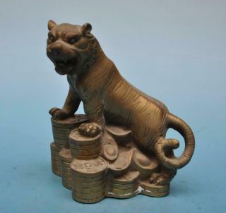 Chinese Old Copper Hand - Carved Coin Wealth Tiger Statue /qianlong Mark E02