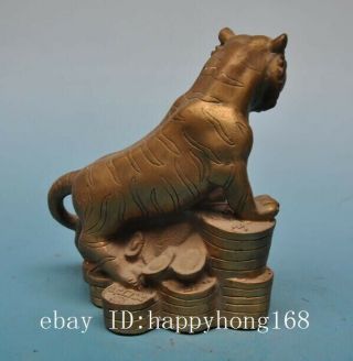 chinese old copper hand - carved coin Wealth tiger statue /qianlong mark e02 4