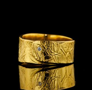 H.  Stern Artwork Portfolio Natural Diamond 18k Yellow Gold Band Ring