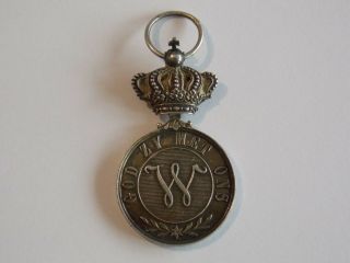 Silver Medal Order Of Orange - Nassau 19