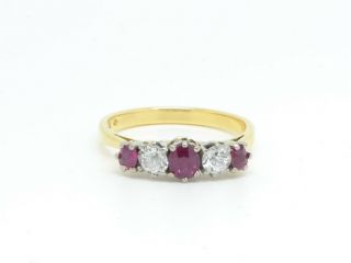 Stunning Vintage 18ct Gold Ruby And Diamond 5 Stone Ring