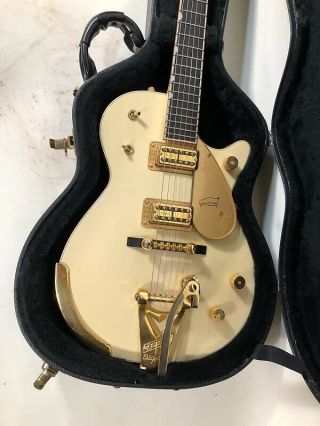 G6134T - 58 VINTAGE SELECT ’58 PENGUIN™ WITH BIGSBY®,  TV JONES®,  VINTAGE WHITE 3