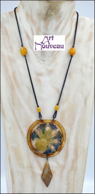 Art Nouveau C1900 Carved Buffalo Horn Cornflower Pendant Necklace