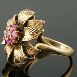 Solid 18K Yellow Gold, .  42 Cttw Pink Sapphire Detailed Flower Estate Ring 5