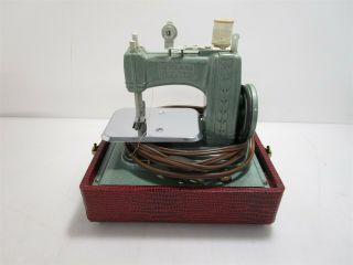 Vintage Gibraltar Betsy Ross Toy Sewing Machine For Parts/Repair 2