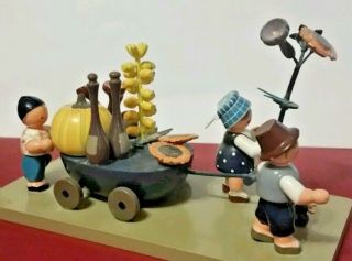 Germany folk art wooden people wagon and flowers 1998 miniatures 3