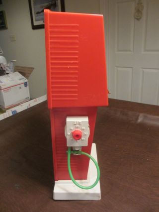 1960s H - G TOYS ROCKAWAY NY BIG TEXACO PLASTIC GAS PUMP TOY 29 9/10 GAS PRICE 4