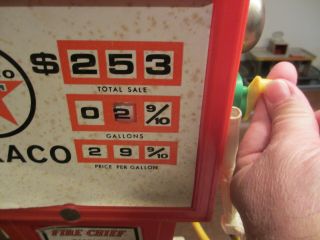 1960s H - G TOYS ROCKAWAY NY BIG TEXACO PLASTIC GAS PUMP TOY 29 9/10 GAS PRICE 7