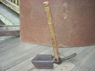 E&w Lucas Ltd.  1915 Ww1 British Army Entrenching Tool - Initialed Wood Handle