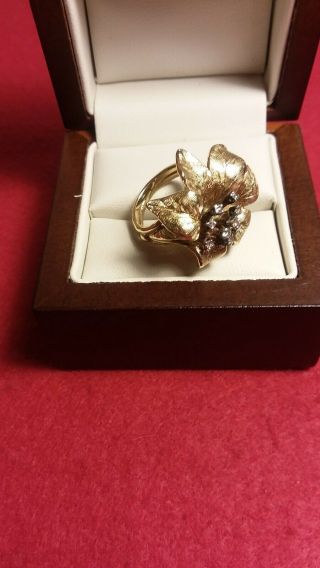 Vintage solid 14k yellow Gold Diamonds flower ring size 6 6