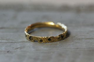 Antique c.  1836 Georgian 20k Yellow Gold & Enamel Ring Names & Dates Size 5.  75 6
