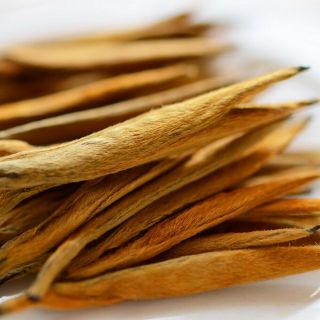 Nonpareil Organic Ancient Tree Golden Needles Dian Hong Yunnan Gold Black Tea