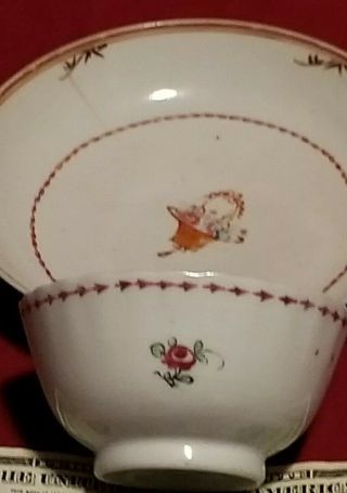 Circa 1800 Chinese Export Porcelain Tea Bowl and Saucer - Floral Decoration 3