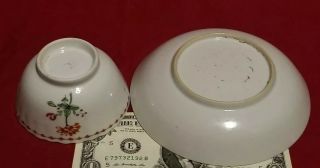 Circa 1800 Chinese Export Porcelain Tea Bowl and Saucer - Floral Decoration 6
