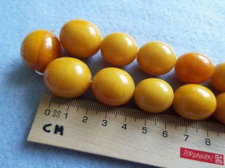 VINTAGE - ANTIQUE NATURAL BALTIC OLIVE BEADS AMBER NECKLACE 73GR 3