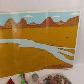 Vintage Redbox Wild West Play Set 1980 ' s Plastic Cowboys & Indians Western Toys 4