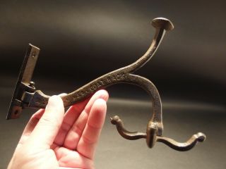 Antique Vintage Style Cast Iron Hook Swivel Bracket Spinning Coat Hanger