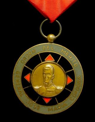 Colombia Colombian Army Order of Military Merit Medal Set - Gen Jose M Cordoba 4