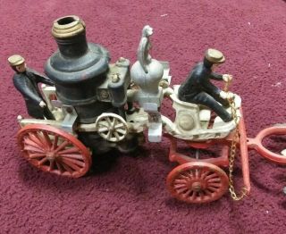 VINTAGE FIRE ENGINE water wagon 3 HORSE DRAWN CAST IRON FIRE water pumper WAGON 6