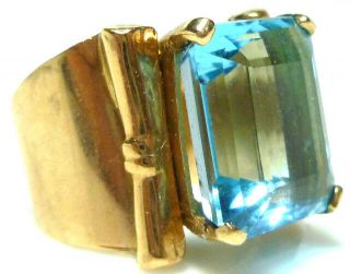 Retro 14k Yellow Gold Large Blue Topaz Womens Heavy Chunky Cocktail Ring Size 7