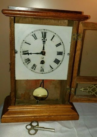 Antique Mantel Clock W Key & Pendulum Running E Pluribus Unum Label 19th Century
