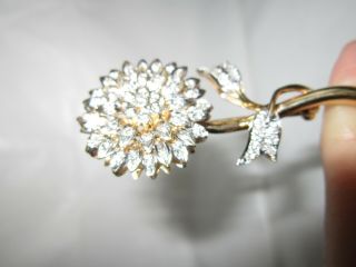 Vintage 18K Yellow Gold Diamonds Flower Pin Brooch 11