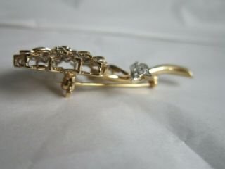 Vintage 18K Yellow Gold Diamonds Flower Pin Brooch 9
