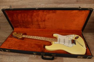 Vintage 1971 Fender Stratocaster Olympic White 11