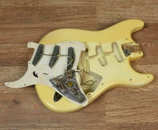 Vintage 1971 Fender Stratocaster Olympic White 8