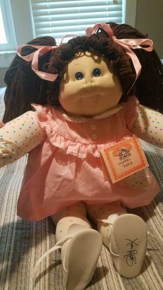 Cabbage Patch Doll - Antique Fabric Body/head,  Signatures,  Paperwork