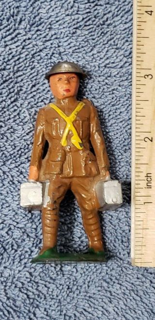 Vintage Barclay B69 Soldier ammunition carrier lead toy B - 069 734 ammo Manoil 3