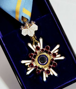 Japanese Order Of Sacred Treasure Gold & Silver Rays 5th Class Medal Japan