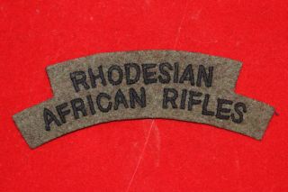 Rhodesian Rhodesia African Rifles Cloth Shoulder Title