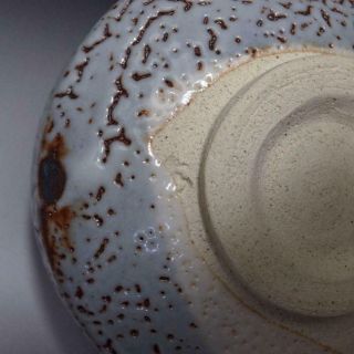 6G3: Japanese Pottery Tea bowl,  Shino ware by Famous potter,  Shuichi Sawada 8