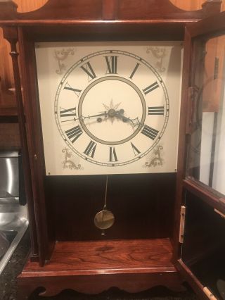 20TH C FEDERAL ANTIQUE STYLED MAHOGANY REVERSE PAINTED SHELF CLOCK EMERY 3