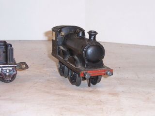 vintage Marklin toy locomotive and tender car,  windup, 6