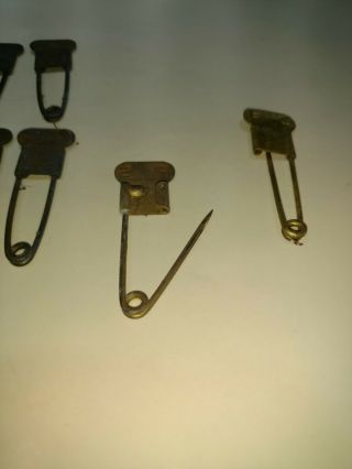 VINTAGE MILITARY LAUNDRY TAGS SAFETY PINS BRASS 1961 KEYES DAVIS 5