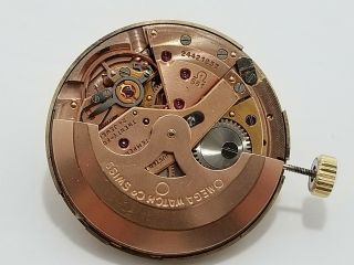 Omega Constellation vintage 18K gold watch.  Caliber: 561 (In 4