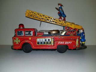 Large 1950s Vintage Tin Toy Fire Engine With Firemen By Koyu Japan