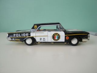 Tin Litho Friction Police Car Made In Japan - 8 Inches Long - Police P.  D.