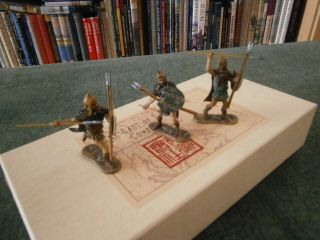 54mm East Of India Act01 Ancient Thracian Peltasts (3) Box