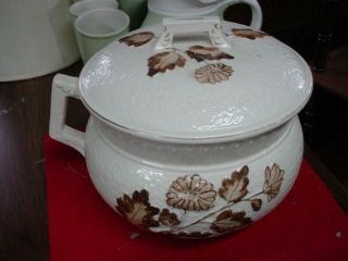 ANTIQUE VINTAGE FAIENCE CHAMBER POT W/LID VERY RARE RAISED AUTUMN LEAF FR.  SHIP. 4
