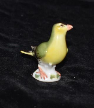 Meissen Miniature Porcelain Bird Figurine - Finch - Model 2997 - 2 1/8 