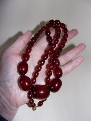 Vintage Art Deco Cherry Amber Bakelite Necklace 53 Graduated Beads 58 gm ' s. 2