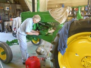 1945 John Deere AWH Antique Tractor 4