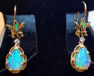 Gorgeous Antique yellow gold natural opal earrings 3