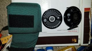 Charlton Fly Reel.  8 Left Hand Wind With Green Case Look At Pics.