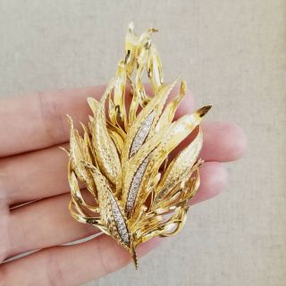 Large 18k Textured Gold Leaf Shaped Pendant / Brooch,  21 Diamonds,  30 grams 4